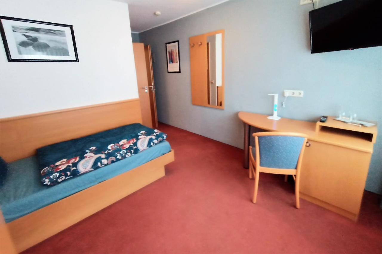 Bodensee Gaestehaus Tettnang Albergo Exterior photo