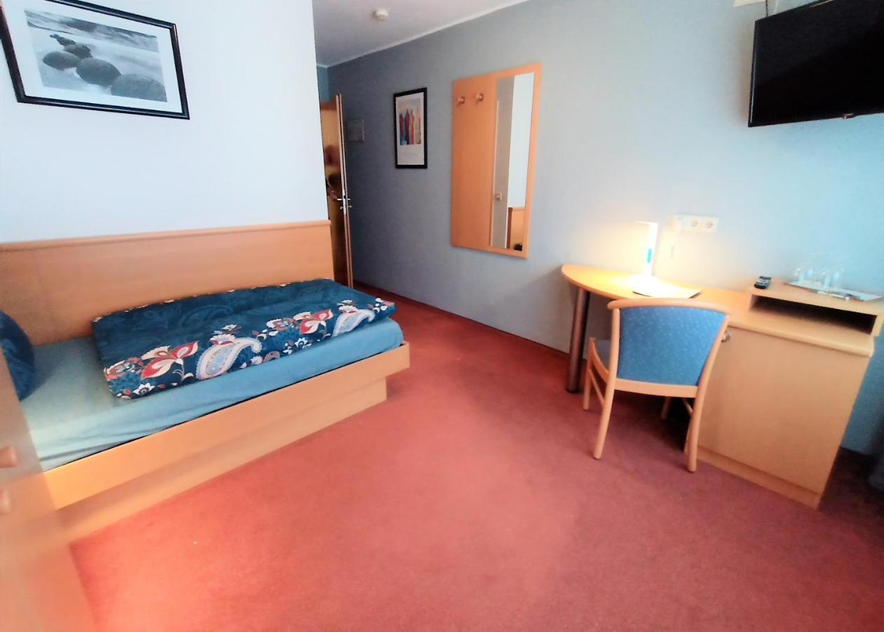 Bodensee Gaestehaus Tettnang Albergo Exterior photo