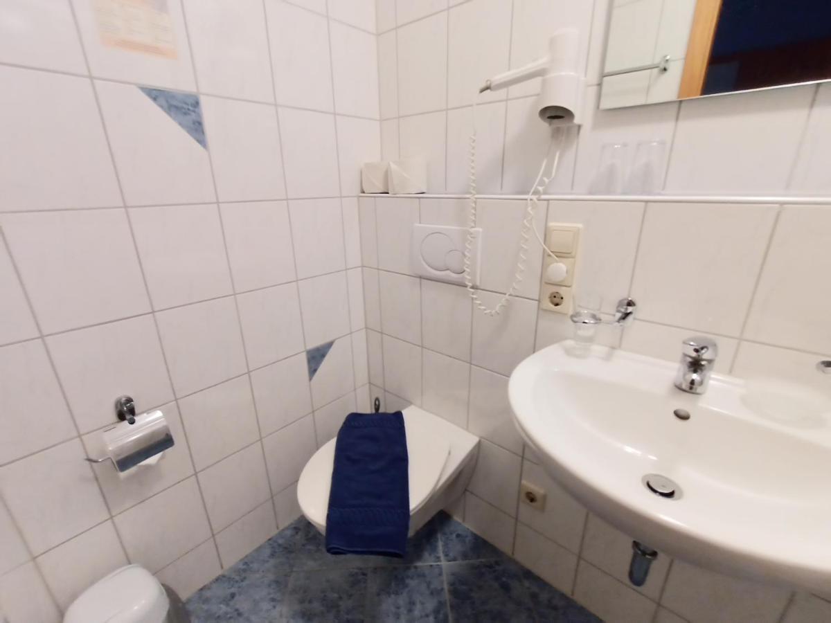 Bodensee Gaestehaus Tettnang Albergo Exterior photo